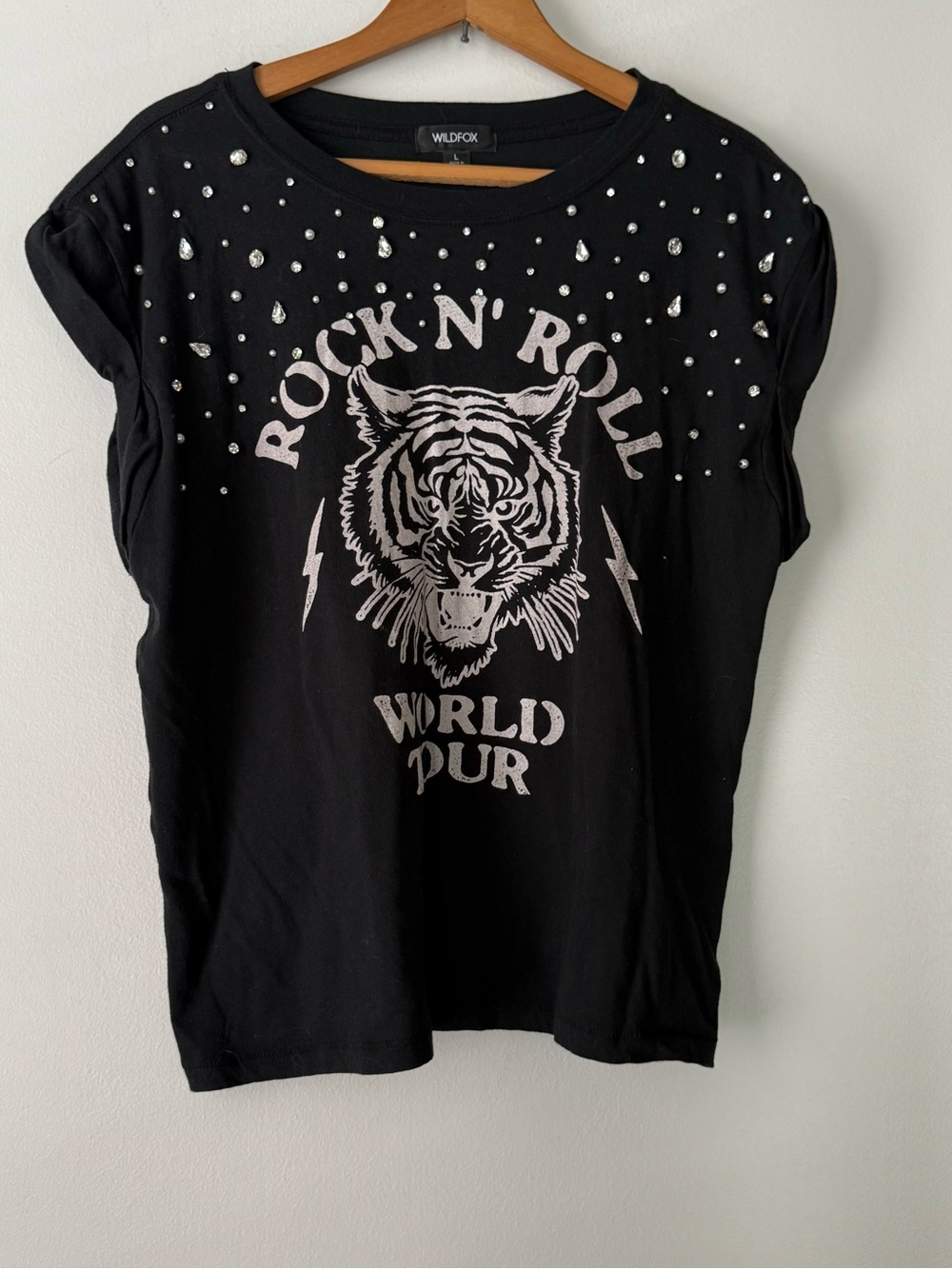 Wildfox Black Tee with Silver Tiger Graphic and Rhinestone Accents Womens LG EUC